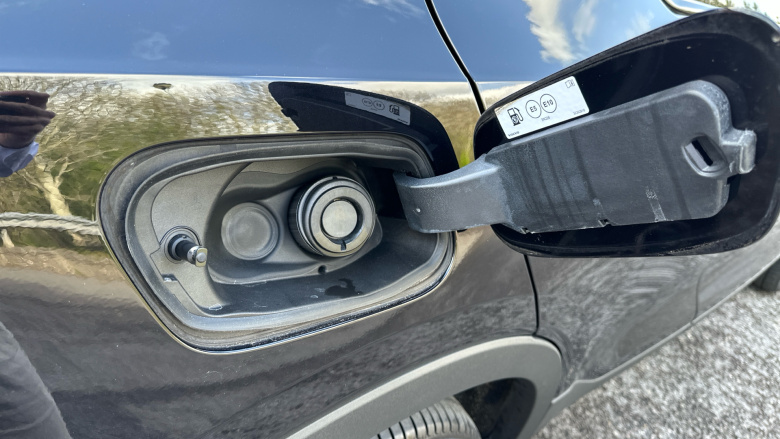 Volvo XC40 2.0 B3P Plus Dark 5dr Auto Petrol Estate